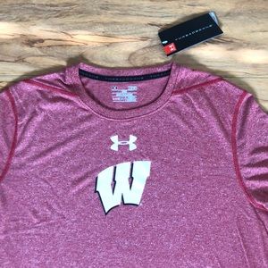 NWT Under Armour Wisconsin Badgers W T-Shirt Large